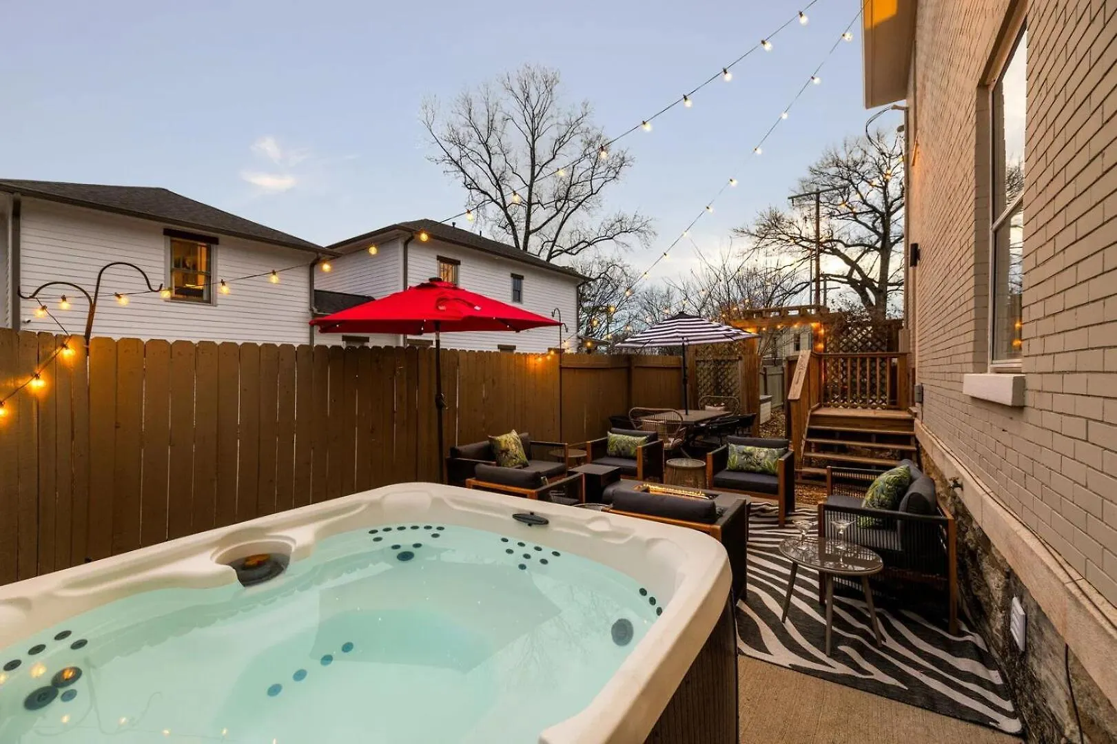 Holiday home Elegant Elliott-2 Units-Hot Tub-Mins To 12 South Villa Nashville United States